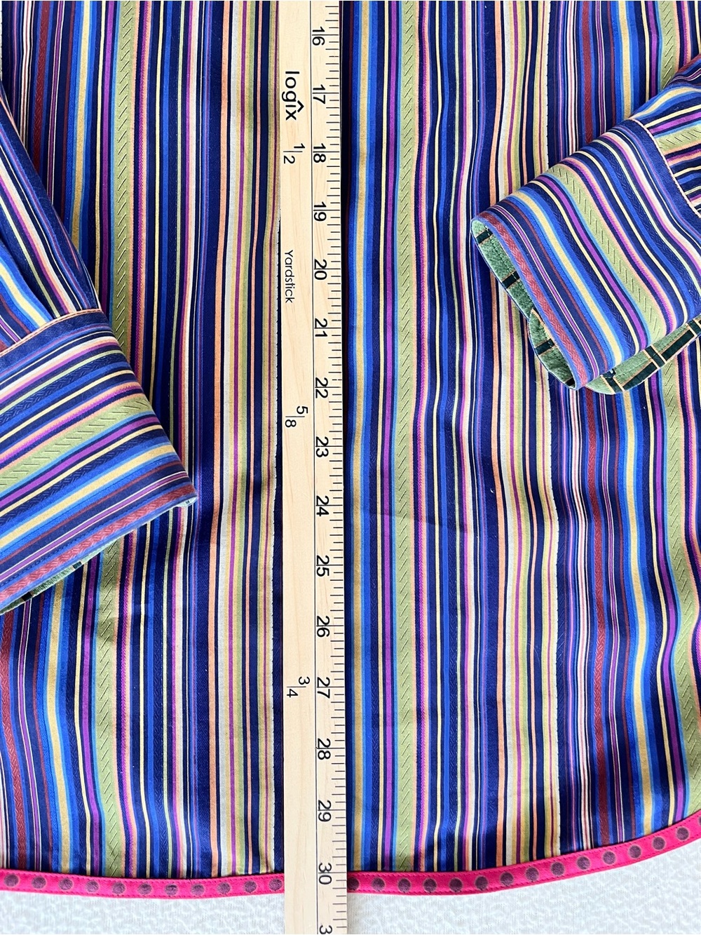 Robert Graham Flip Cuff Multi-Stripe Long-Sleeve Button-Down Shirt - Picture 5 of 7
